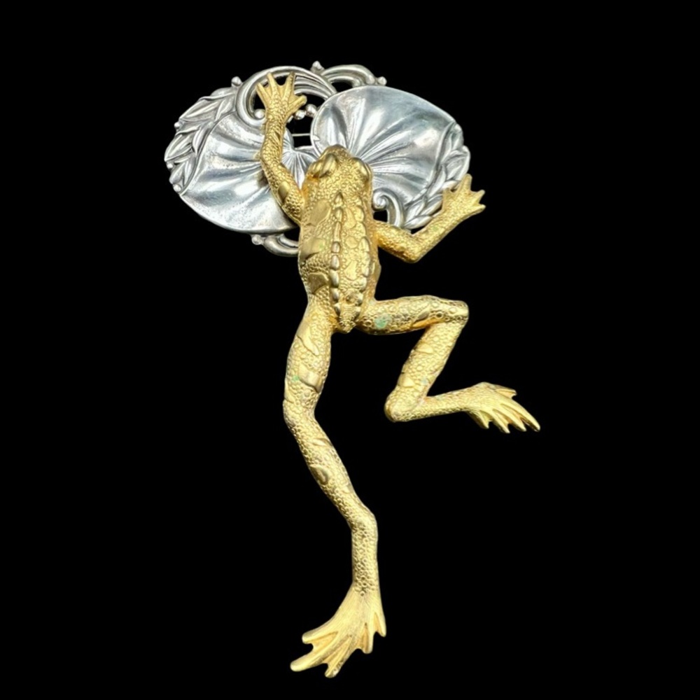 JJ Jonette Frog Brooch Pin Gold Tone Green Enamel Rhinestone Eyes